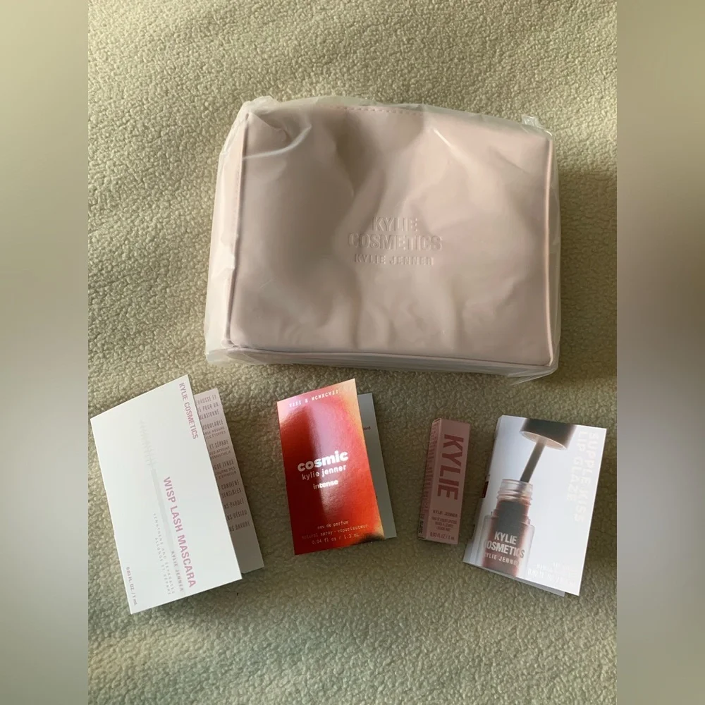 Kylie Cosmetics Sample Bundle